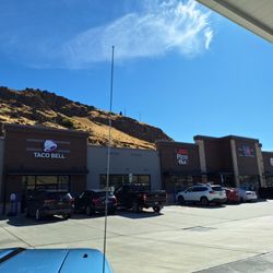 Chevron - Plenty of food options!