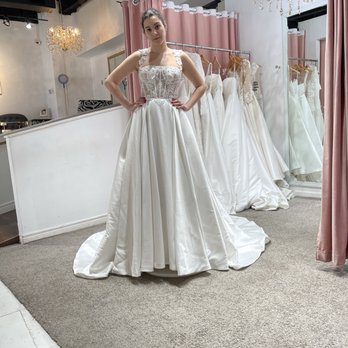 Vivienne Atelier Bridal - nobody talk to me! distraught! - Bridal Near Me - Houston, Texas Vivienne Atelier Bridal - nobody talk to me! distraught! - Bridal Near Me - Houston, Texas