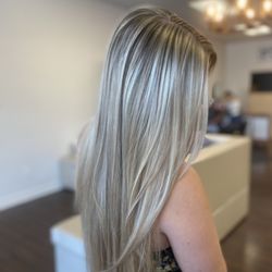 Hot Locks Salon & Co in New Bern gift card