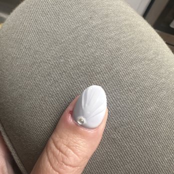 Cosmo Nail Bar - Clear 3D gel lines ran together - Nail Salons Near Me - Newport Beach, California