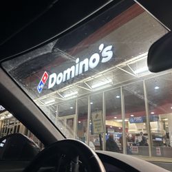 Domino's Pizza - Waiting on to go order