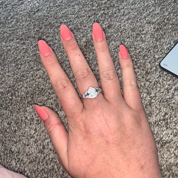 Fancy Nails & Spa - Nail Salons Near Me - Middleborough, Massachusetts