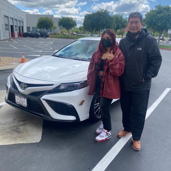 Dublin Toyota - Car Dealers Near Me - Dublin, California