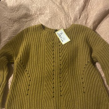 The Clothes Horse - Awesome sweater I pick up today! - Women's Clothing Near Me - Eugene, Oregon