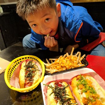 Japadog - Japanese Near Me - Vancouver, British Columbia