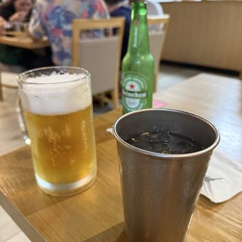 Zen Dumpling - Ice water and a Heineken. - Soup Near Me - Orlando, Florida Zen Dumpling - Ice water and a Heineken. - Soup Near Me - Orlando, Florida