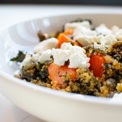 Farine Bakery & Cafe - Spicy Roasted Carrot Quinoa Bowl