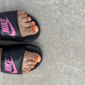 All Star Nails - Toes - color Sunny Days - Nail Salons Near Me - Ventura, California