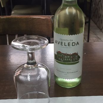 Cana Verde - Its lunch. What the hell. Vinjo verde por favor!! - Steakhouses Near Me - Lisbon, 11