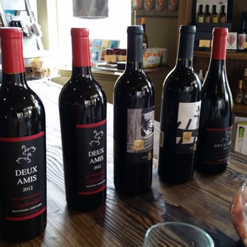 Mutt Lynch Winery - Wineries Near Me - Windsor, California