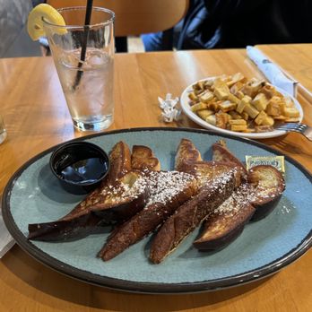Dime Store - French toast with potatoes - Breakfast & Brunch Near Me - Detroit, Michigan