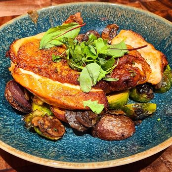 Urban table - Roasted Chicken Under Brick - American Near Me - Bethlehem, Pennsylvania