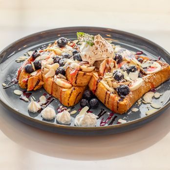 The Cozy Cafe + Bar - French Toast - Breakfast & Brunch Near Me - Kelowna, British Columbia The Cozy Cafe + Bar - French Toast - Breakfast & Brunch Near Me - Kelowna, British Columbia