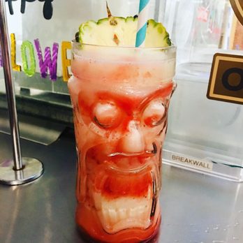 Down the Hatch Maui - Lava flow happy hour $5 - Seafood Near Me - Lahaina, Hawaii
