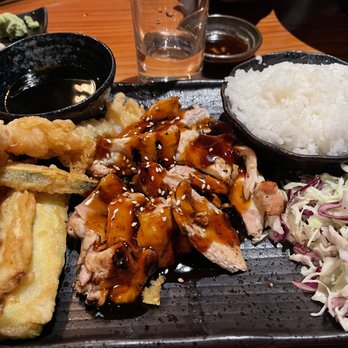 AKEMI Japanese Restaurant - Combo Chicken Teriyaki and Tempura - Japanese Near Me - Berkeley, California AKEMI Japanese Restaurant - Combo Chicken Teriyaki and Tempura - Japanese Near Me - Berkeley, California
