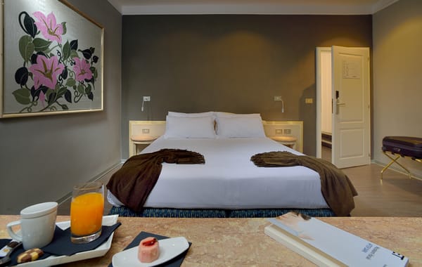 Hotel Metropolitan by null