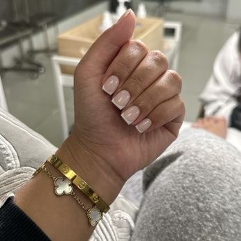 Benevolence Studio - Nail Salons Near Me - Los Angeles, California