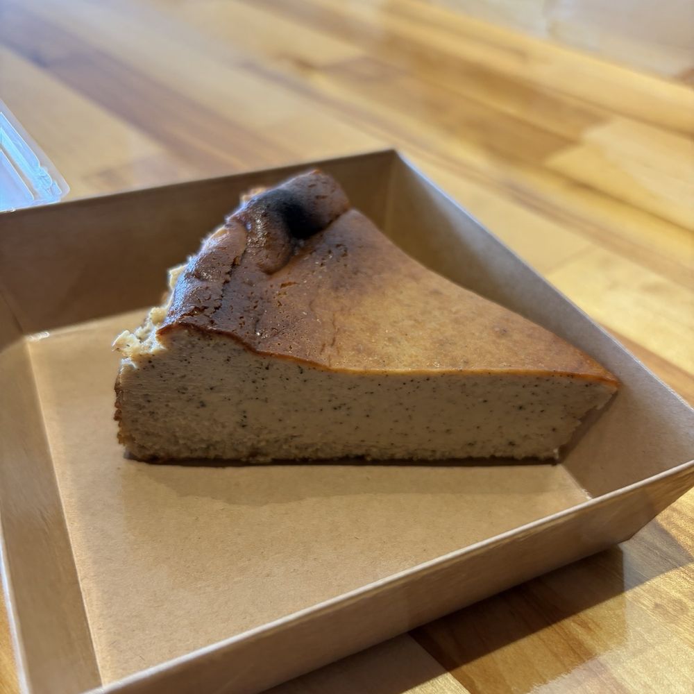 Kin Coffee - Earl grey basque - Coffee & Tea Near Me - Chamblee, Georgia