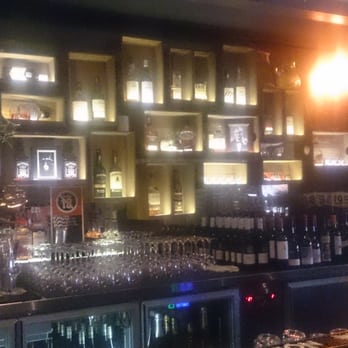 The Stoned Crow - The Bar - Restaurants Near Me - Crows Nest, NSW