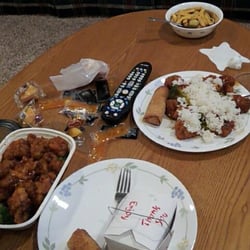 General Tso's - Wonton soup - Egg Rolls