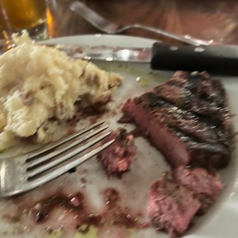Foster's Kitchen Waikoloa - Stake and garlic mashed potatoes! - American Near Me - Waikoloa, Hawaii