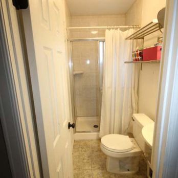 Jade Construction & Remodeling - Smaller bathroom *before - General Contractors Near Me - Tarzana, California Jade Construction & Remodeling - Smaller bathroom *before - General Contractors Near Me - Tarzana, California