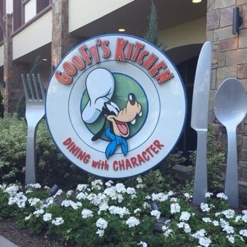 Goofy's Kitchen - American Near Me - Anaheim, California