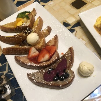 Batter & Berries - French Toast Flight - Breakfast & Brunch Near Me - Chicago, Illinois