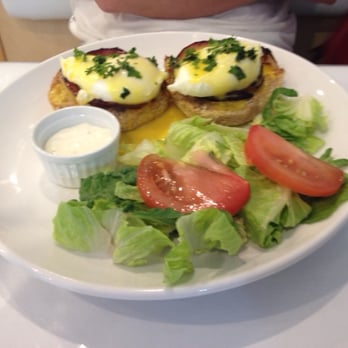 Aloha Kitchen - Eggs Benedict. - Breakfast & Brunch Near Me - Honolulu, Hawaii Aloha Kitchen - Eggs Benedict. - Breakfast & Brunch Near Me - Honolulu, Hawaii