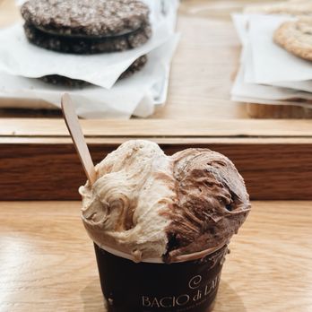 Bacio di Latte - Giandujotto hazelnuts and chocolate @Crunchy Hazelnuts - Gelato Near Me - Calabasas, California Bacio di Latte - Giandujotto hazelnuts and chocolate @Crunchy Hazelnuts - Gelato Near Me - Calabasas, California