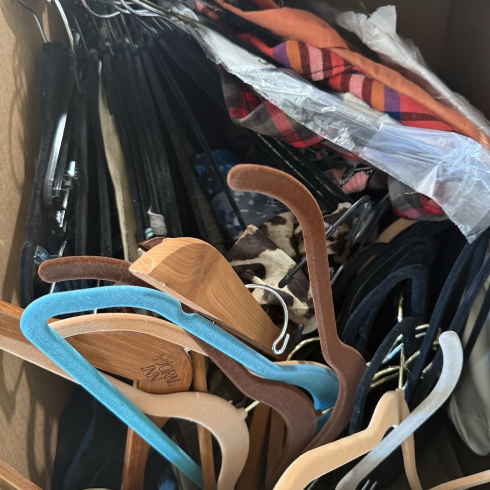 Liberty Transportation & Storage - Personally packed/sealed box of movers opened box from top/bottom and shoved boxes inside crushing garments. Shoving hangers in the top! - Movers Near Me - Berkeley Heights, New Jersey Liberty Transportation & Storage - Personally packed/sealed box of movers opened box from top/bottom and shoved boxes inside crushing garments. Shoving hangers in the top! - Movers Near Me - Berkeley Heights, New Jersey