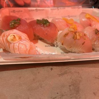 Sushi Rush - Sushi Rush set... minus the hand roll and a sushi. So effing good - Sushi Bars Near Me - Los Angeles, California