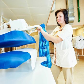 Crandon Cleaners - Dry Cleaning Near Me - Miami, Florida Crandon Cleaners - Dry Cleaning Near Me - Miami, Florida