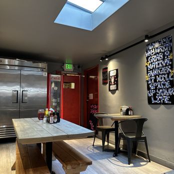 Native Burger - Seating area - Burgers Near Me - San Francisco, California