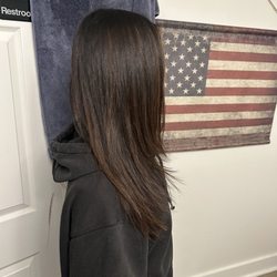 Salon 3 - Women's HaircutWomen