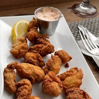 Marthas Vineyard Chowder Company - Fried oysters - Seafood Near Me - Oak Bluffs, Massachusetts