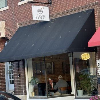 Asian Eatery - Outside of Restaurant - Vietnamese Near Me - Selma, North Carolina