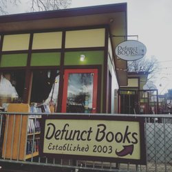 Defunct Books