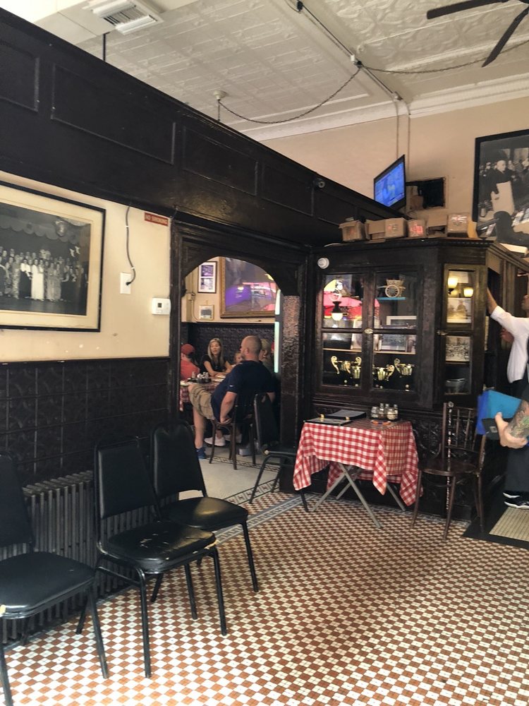 MULBERRY STREET BAR - 128 Photos & 168 Reviews - Dive Bars - 176