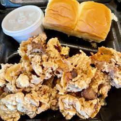 Ernie's Fried Chicken No 2 - Fried Chicken Livers with Gravy and Roll.