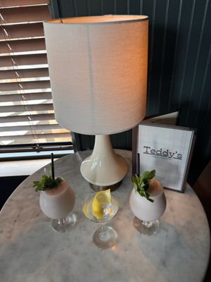 Teddy's Bar by null