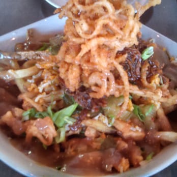 Union Social Eatery - BBQ short rib poutine, it was delicious! - Burgers Near Me - Mississauga, Ontario Union Social Eatery - BBQ short rib poutine, it was delicious! - Burgers Near Me - Mississauga, Ontario