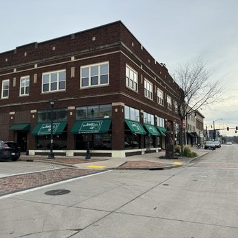 Acoustic Cafe - Coffee & Tea Near Me - Eau Claire, Wisconsin