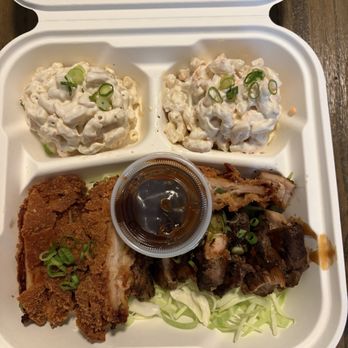 The Golden Pineapple - Mixed Plate with all mac - Hawaiian Near Me - Sacramento, California