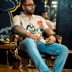 Lions Den Shaveparlor
