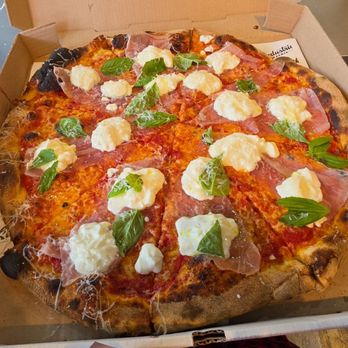 L'industrie Pizzeria - L'industrie Pizza - Pizza Near Me - Brooklyn, New York L'industrie Pizzeria - L'industrie Pizza - Pizza Near Me - Brooklyn, New York