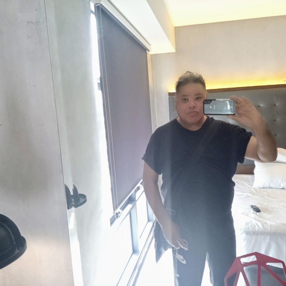 B Hotel Timog - Me in my 11th floor suite - Hotels Near Me - Quezon City, NCR