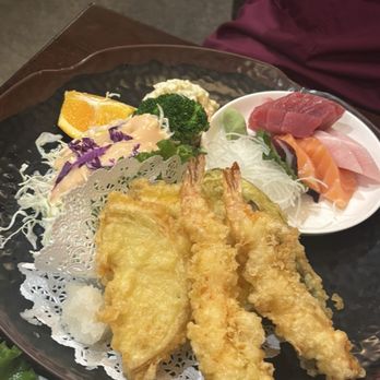 Azuma Japanese Restaurant - tempura and sashimi combo - Izakaya Near Me - Gardena, California Azuma Japanese Restaurant - tempura and sashimi combo - Izakaya Near Me - Gardena, California