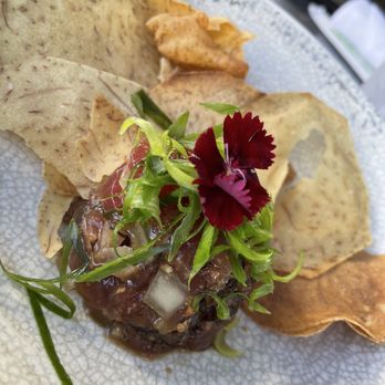 Queensbreak Restaurant - Don't get this. Their tuna cut is like leftovers - New American Near Me - Honolulu, Hawaii
