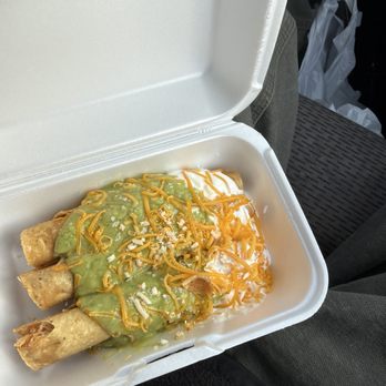 Roberto's Taco Shop - Roll tacos - Mexican Near Me - Sparks, Nevada Roberto's Taco Shop - Roll tacos - Mexican Near Me - Sparks, Nevada